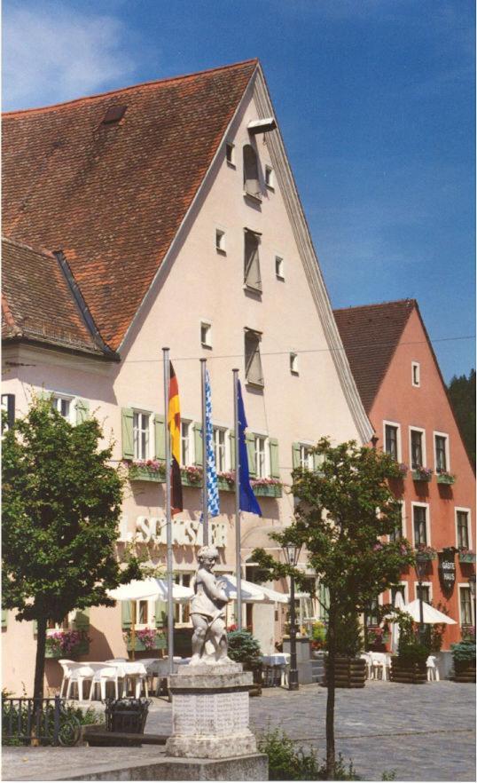 Hotel-Landgasthof Schuster Грединг Экстерьер фото