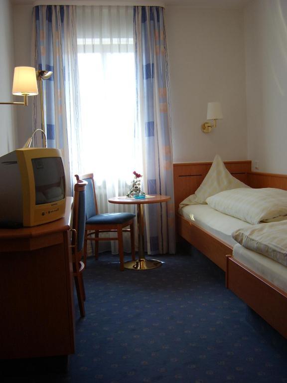 Hotel-Landgasthof Schuster Грединг Номер фото